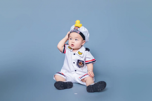 汕头宝宝老摇头怎么回事