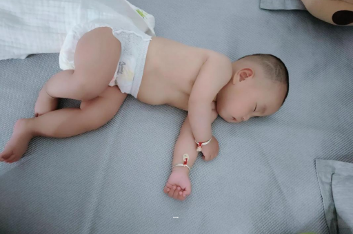 汕头孕妇肚脐周围发青